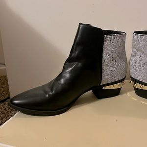 Circus by Sam Edelman booties